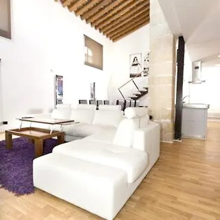 Holiday Calle Balderramas *